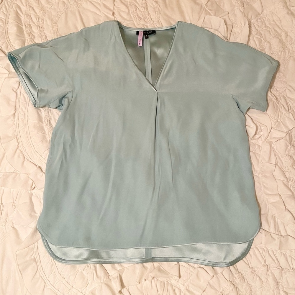 Lafayette 148 Silk V Neck Blouse